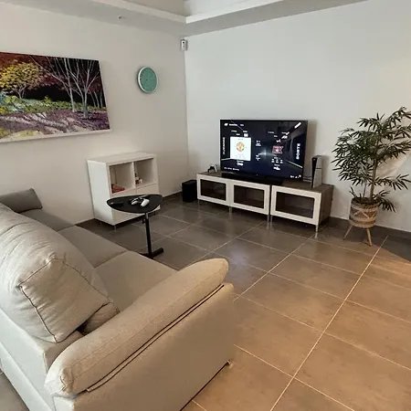 度假居 Modern In With Private Pool 托雷维耶哈