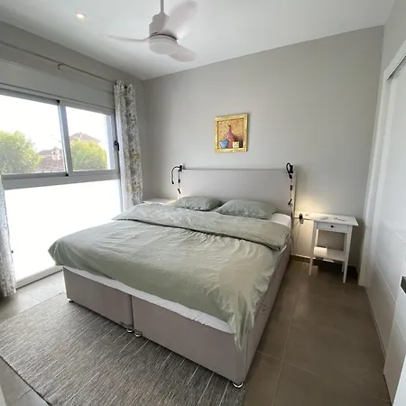 Сasa de vacaciones Modern In With Private Pool