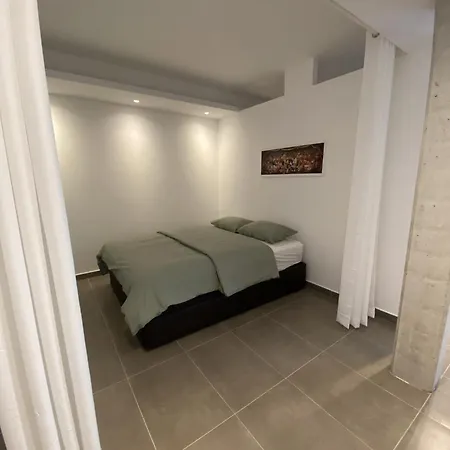 度假居 Modern In With Private Pool *